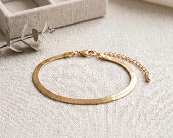 18k Gold Herringbone Bracelet, Gold Snake Chain Bracelet, Dainty Flat Chain, Minimalist Layering Bracelet, Everyday Jewelry, Gift for Her