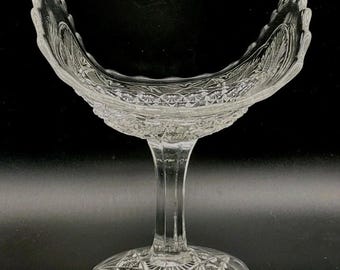 1907 Early American Pattern Bryce Higbee & Co. Glass Banana Stand wedding floral display antique center piece fruit stand
