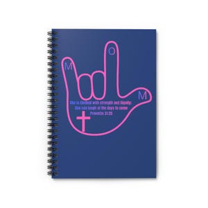 Cuaderno de espiral con el mensaje "Te amo, mamá" / Proverbios cristianos 31:25