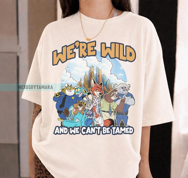 Puede incluir: Un juego de tres tazas de cer&aacute;mica con un acabado mate moteado. Las tazas son de color crema, gris claro y gris oscuro. Cada taza tiene un dise&ntilde;o simple y minimalista y un asa redondeada.