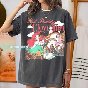 Puede incluir: Un juego de tres tazas de cer&aacute;mica con un acabado mate moteado. Las tazas son de color crema, gris claro y gris oscuro. Cada taza tiene un dise&ntilde;o simple y minimalista.