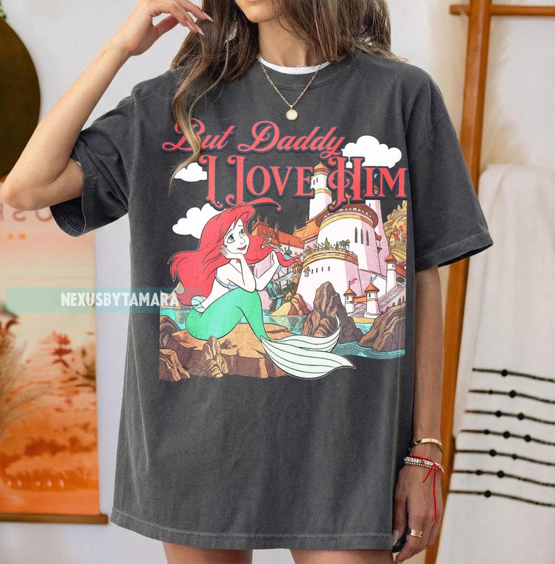 Puede incluir: Un juego de tres tazas de cer&aacute;mica con un acabado mate moteado. Las tazas son de color crema, gris claro y gris oscuro. Cada taza tiene un dise&ntilde;o simple y minimalista.