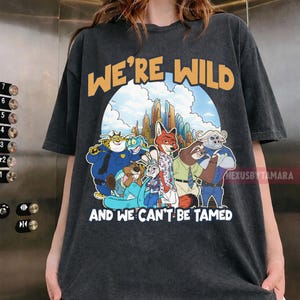 Puede incluir: Un juego de tres tazas de cer&aacute;mica con un acabado moteado y mate. Las tazas son en tonos crema, gris claro y gris oscuro. Cada taza tiene un dise&ntilde;o simple y minimalista y un asa redondeada.