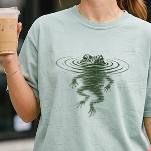 Funny Frog in Water T-Shirt, Toad Lover Gift, Amphibian Nature Shirt, Ripple Reflection Pond Animal Tee