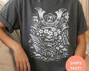 Camiseta con estampado floral de casco samurái, camiseta con armadura samurái, camiseta de guerrero japonés, camiseta con máscara samurái, camiseta con estética japonesa
