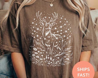 Camiseta Bosque de Constelación de Ciervos, Camiseta Estrellas de Ciervos, Camiseta Ciervo del Bosque, Camiseta Ciervo Celestial, Top Espíritu de la Naturaleza
