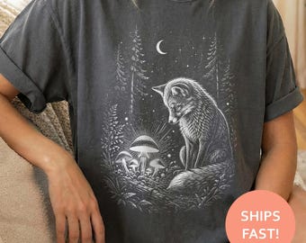 Fox Glowing Mushroom Night Shirt, Fox Mushroom TShirt, Forest Night Tee, Magical Nature T-Shirt, Woodland Top