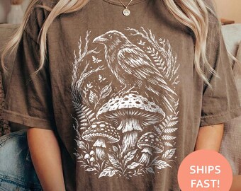 Raven Mushroom Forest Shirt, Gothic Nature Bird TShirt, Dark Cottagecore Crow Tee, Botanical Amanita T-Shirt, Witchy Top Comfort Colors