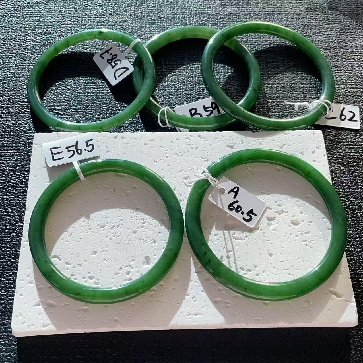 翡翠のバングル グリーン 56 - Etsy 日本