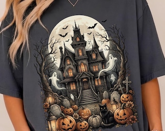 Spukhaus PNG, Gruseliger Geist PNG, Lustiges Halloween-Shirt-Design, Trendiger Geist PNG Download, Blumen Herbst Niedlich Kürbis Schwarze Katze Sublimation