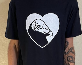 Vulture Heart Shirt (black)
