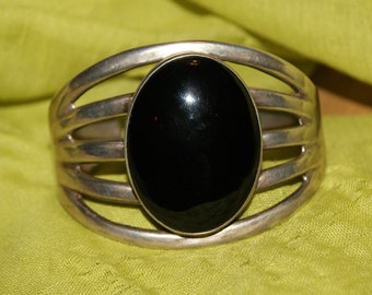 SALE Estate. Navajo Onyx Cuff. Sterling Silver. Signed. c1950  Free Worldwide Ship.