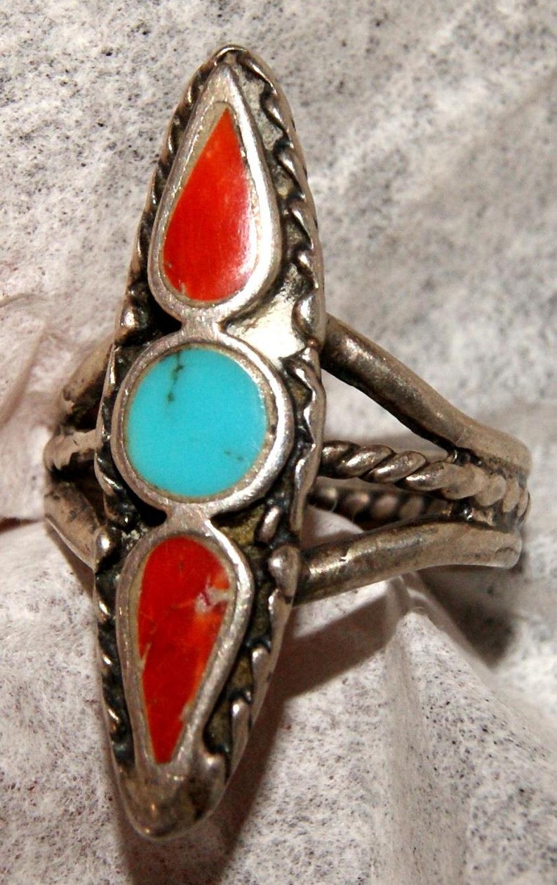 Zuni Spearhead Ring. Turquoise. Coral. Sterling Silver c1960 Free World Ship image 2