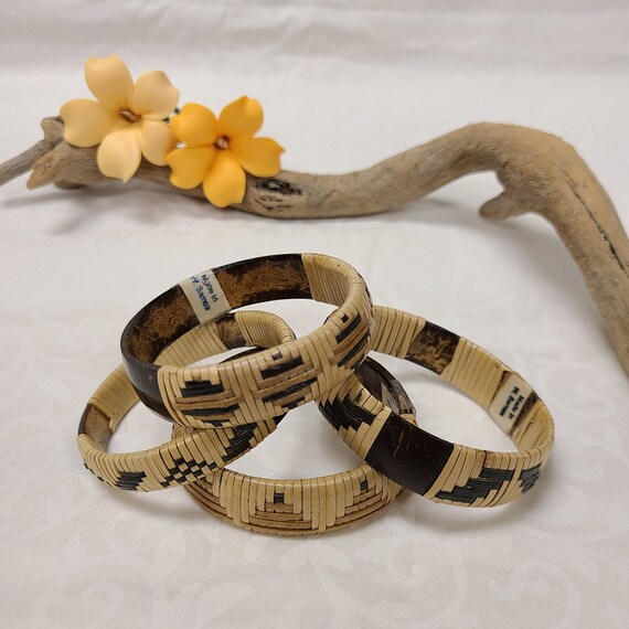 Children Size Samoa Coconut Shell Bracelet by Lauhala Trading
