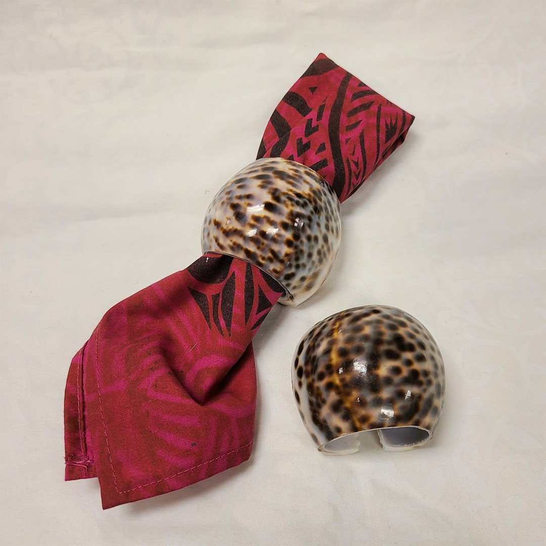 Tiger Cowrie Shell Napkin Rings (set of 4) by Lauhala Trading - Etsy