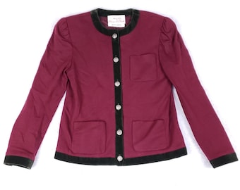 Blazer vintage Miss O by Oscar de la Renta, tamanho 8, com detalhes em veludo bordô, um luxo discreto.