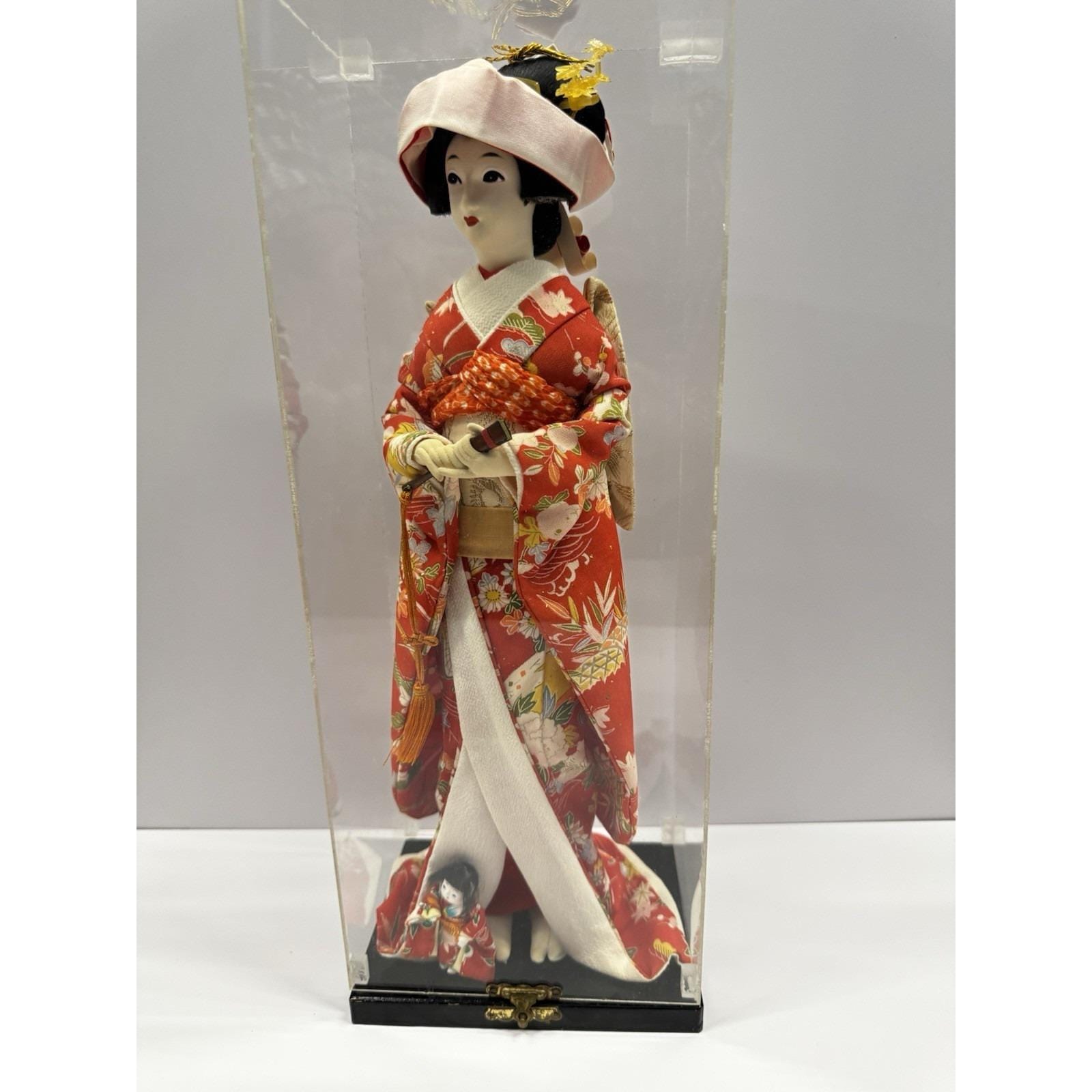 Japanese Dolls in Glass Cases - Etsy