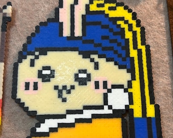Arte personalizado con cuentas Perler: retrato de estilo japonés Kawaii, hecho a mano en Tokio.