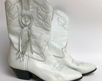 white fringe cowboy boots