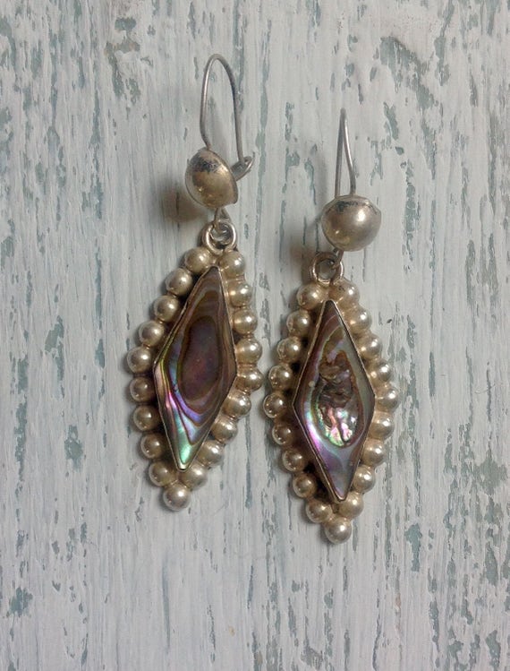 Vintage diamond shape abalone earrings - image 1