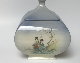 Vintage ceramic container/Chinese pattern