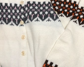 Vintage Golden Crown in Orlon Creation/Acrylic fibre sweater/cardigan
