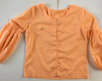 Vintage blouse with buttons and puffy sleeves