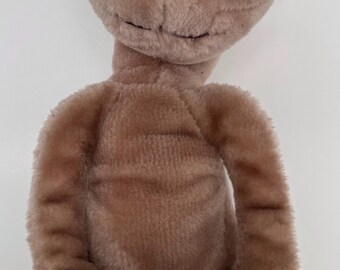 Vintage 1982 Showtime  E.T. Extra Terrestrial plushie