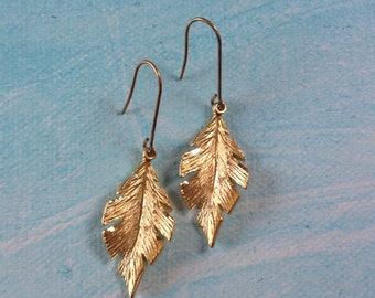 Vintage Goldtone leaf earrings