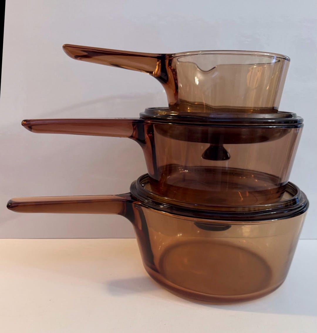 Cocotte ou Marmite vintage fumée ambrée : Vision de Corning - France : Vintage - Arts de la table