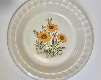 Vintage deep dish pie plate,yellow floral pie plate