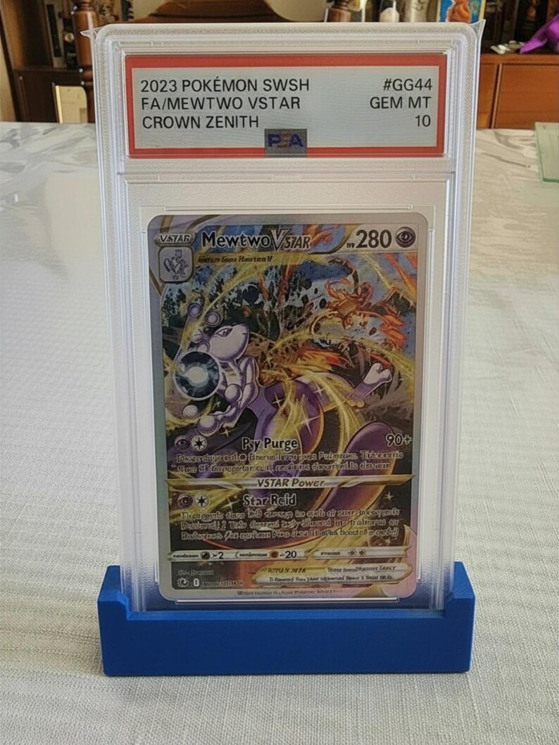 Puede incluir: Un juego de tres tazas de cer&aacute;mica con un acabado mate moteado. Las tazas son en tonos crema, gris claro y gris oscuro. Cada taza tiene un dise&ntilde;o simple y minimalista y un asa redondeada. Para caf&eacute; o t&eacute;.