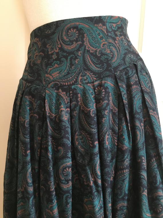 Laura Ashley paisley wool/cotton blend skirt