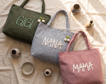 Gigi Nana Mama Tote Grandma Travel Bag, Custom Name Gift for Mom, Friend, or Grandma