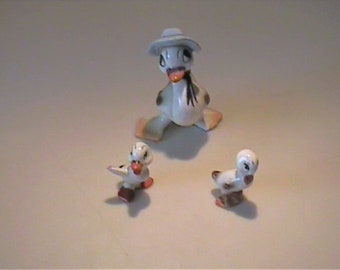 Vintage 1960's miniature Freeman McFarlin bone china family of character duck family