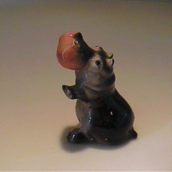 Vintage 1960's miniature Hagen Renaker mama hippopotamus