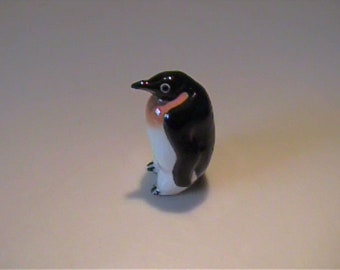 Vintage miniature Hagen Renaker Emperor penguin bird