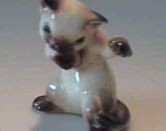 Vintage Hagen Renaker Miniature Spilled Milk and Two Siamese