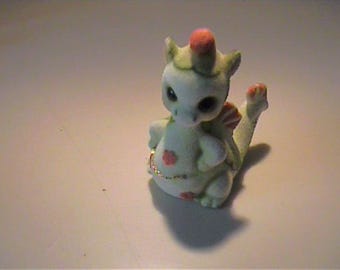 Dragón bebé verde aterciopelado o peludo de Josef Originals, estilo vintage de los años 60 - Japón