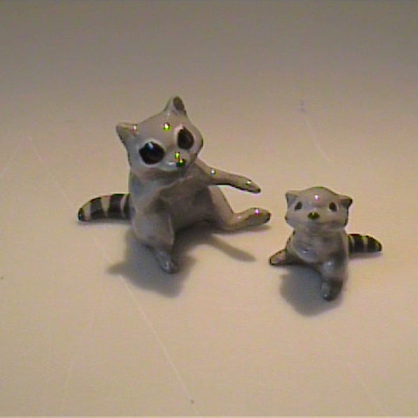Vintage 1983 miniature Hagen Renaker gray mama and baby raccoons