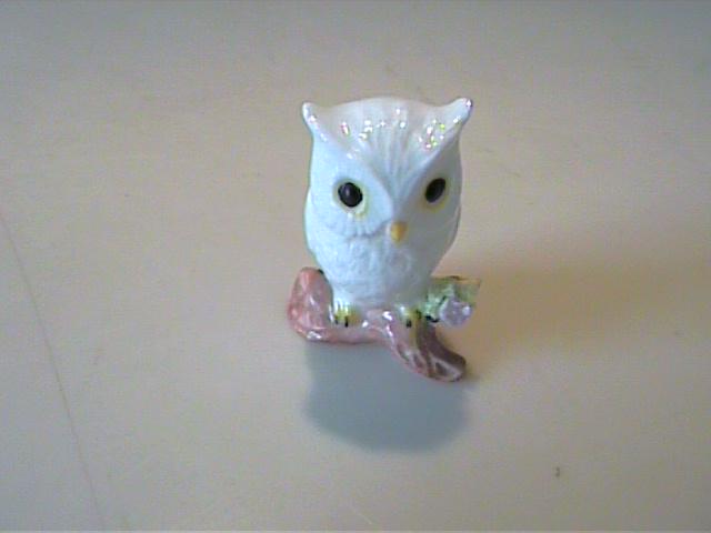 Vintage 1960's miniature bone china white owl on branch - Japan