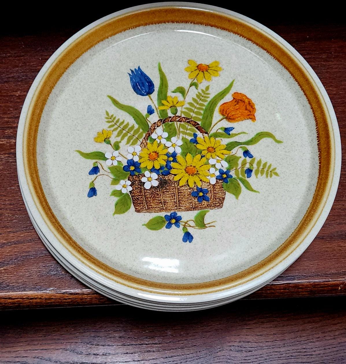 Mikasa Stone Manor Garden Bouquet Dinner Plates, Salad Plates, 9