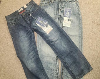 Antique Rivet Women's Cropped Jeans 24" Inseam Size 8 Slim, Straight No. 010 in Light or Dark Wash, Three Styles, CHOICE