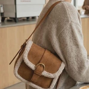 プラッシュスエードラムウールパッチワーククロスボディバッグ、レディースレトロショルダーバッグ