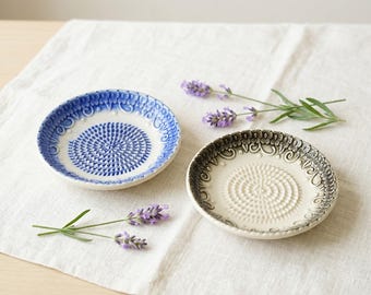 Handmade Ceramic Garlic Grater | Vintage Embossed Garlic Plate | Rustic Kitchen Tool | Garlic Mincer Crusher | Garlic Grinding Dish
