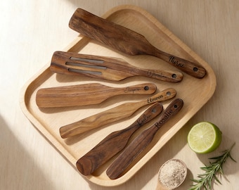 Personalized Acacia Wood Spurtle | Handmade Sourdough Starter Stirrer | Non-Scratch Wooden Spatula Scraper | Sourdough Baking Tool