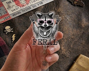 Portabadge a forma di procione selvatico, divertente e sarcastico, regalo per mamme alla moda con il procione, portabadge per infermiere per la festa della mamma, simpatico badge con animale