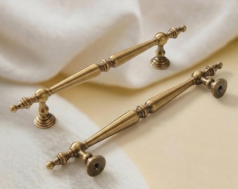 Brushed Brass Cabinet Handle | Vintage Drawer Pull | Gold Kitchen Cupboard Hardware | Decorative Furniture Handle |