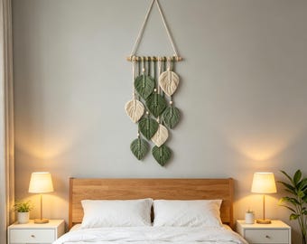 Tapiz de macramé hecho a mano con forma de hoja / Decoración bohemia natural para el hogar / Regalo ideal para amantes de las plantas