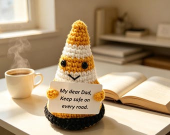 Regalo para el Día del Padre 2026, Decoración para el coche de papá, Peluche de cono de tráfico de ganchillo hecho a mano